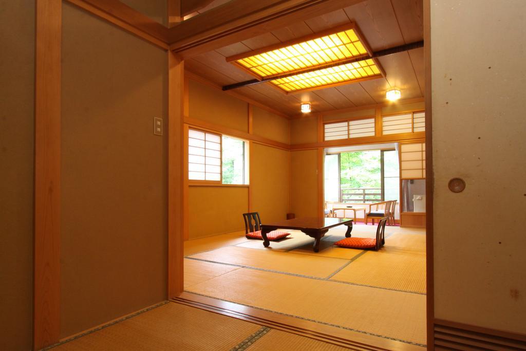Yanagiya Hotel Chichibu Exterior foto