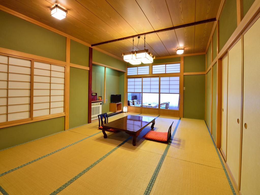 Yanagiya Hotel Chichibu Exterior foto