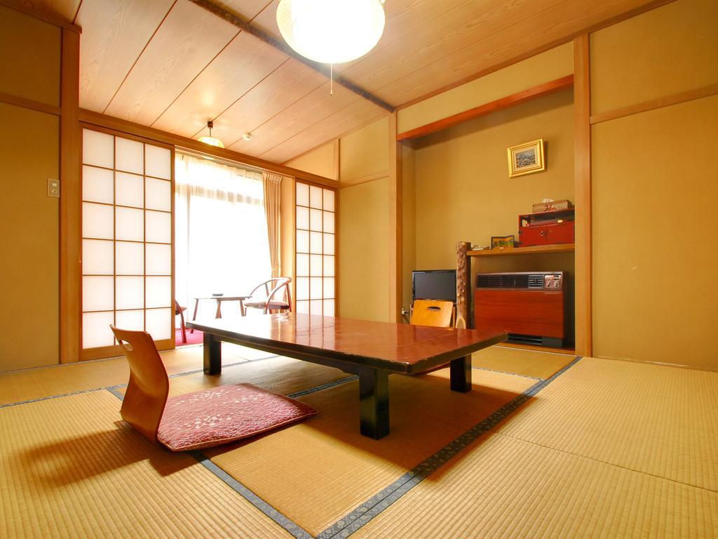 Yanagiya Hotel Chichibu Exterior foto