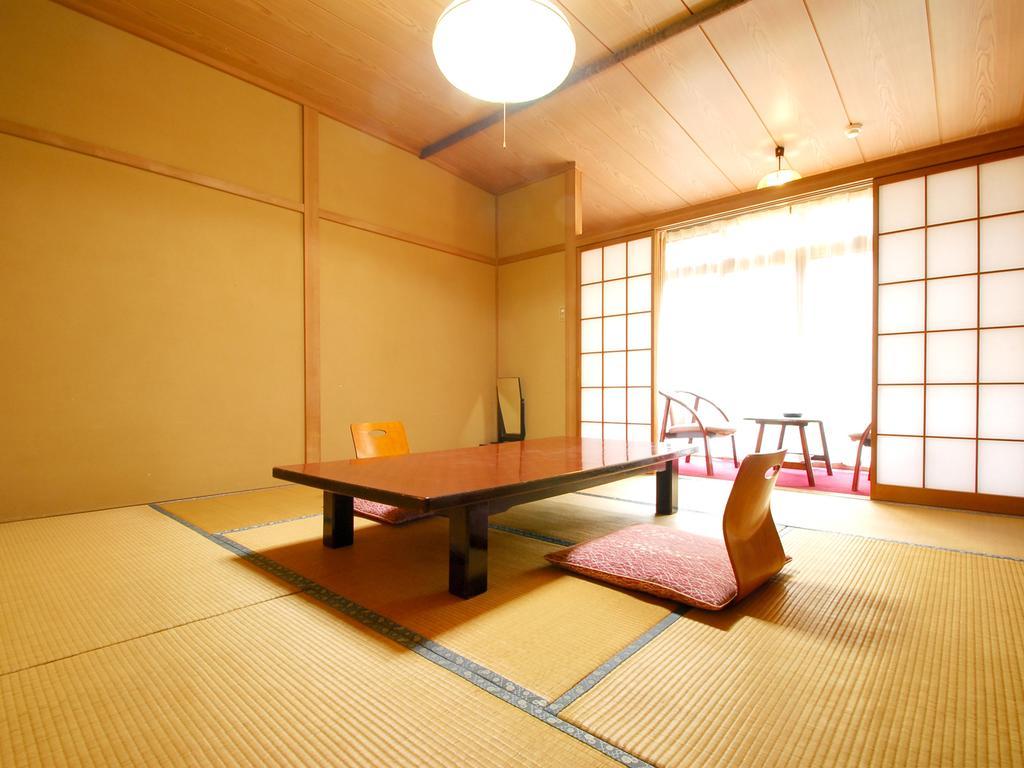 Yanagiya Hotel Chichibu Exterior foto